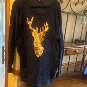 Sweater with sequin Deer Design